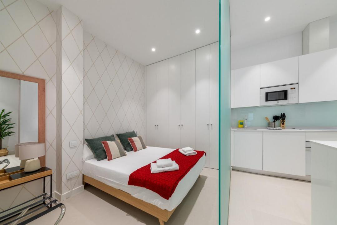 מדריד 2 Bedrooms 2 Bathrooms Furnished - Delicias - Modern- Mintystay מראה חיצוני תמונה
